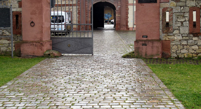 Mainz Kastell Eingang